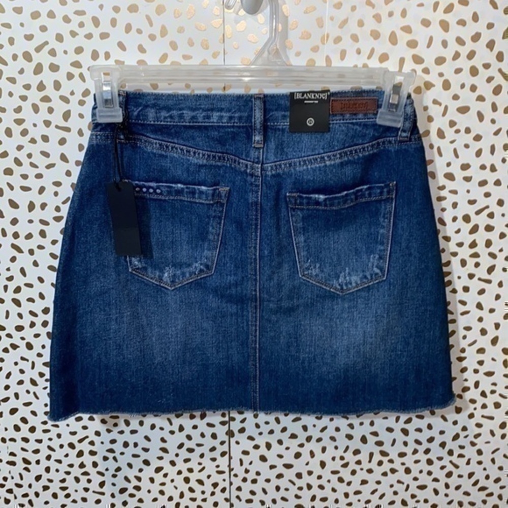 Blank Nyc Zip Front Raw Hem Denim Miniskirt In People Champ Blue NEW w/tags (26) - Picture 12 of 12